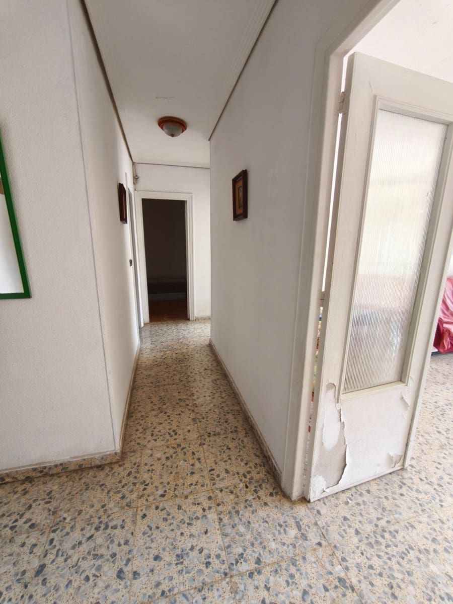 3 soveværelse Lejlighed til salg i Malaga by - € 380.000 (Ref: 9362549)