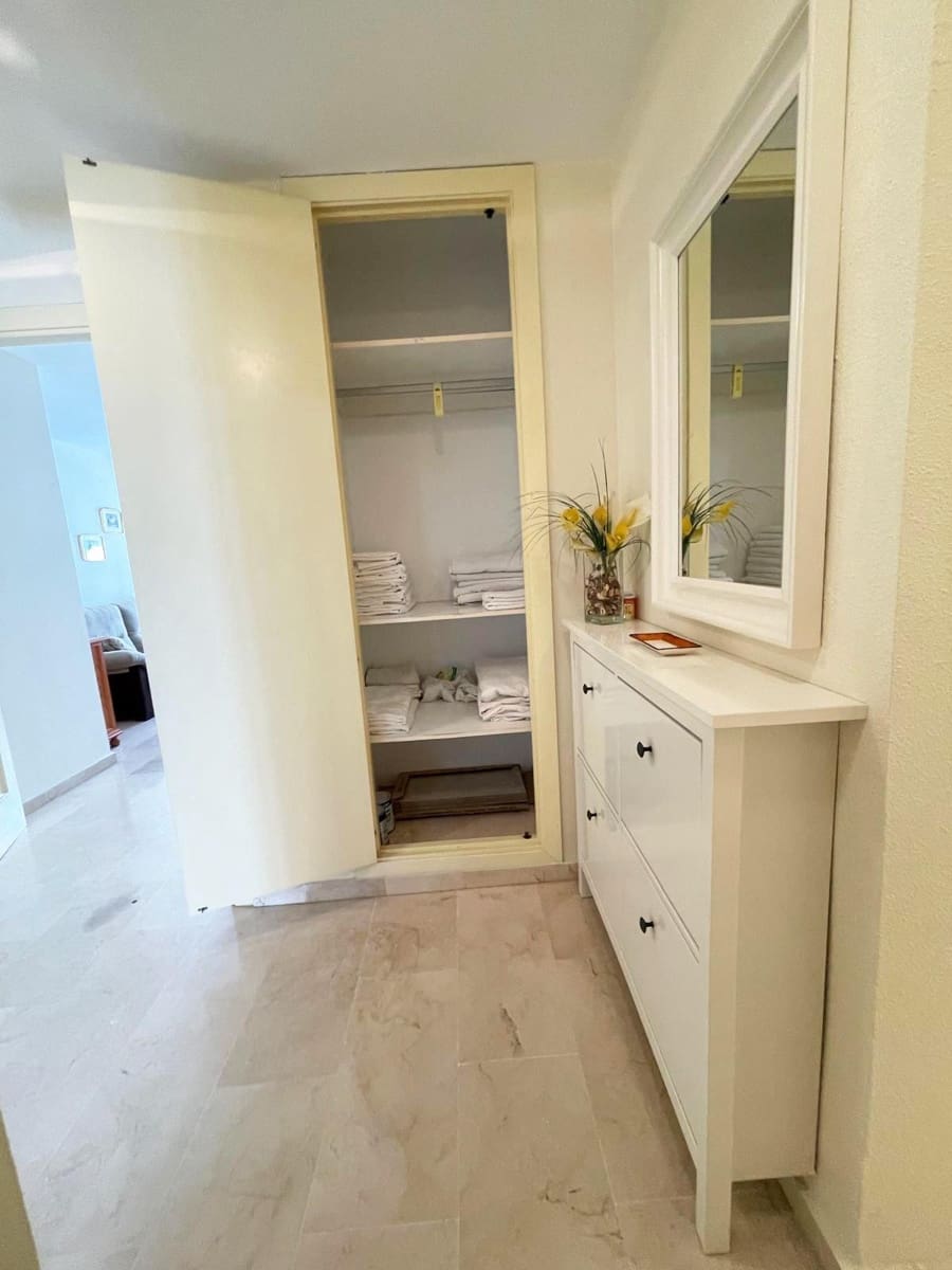 3 bedroom Apartment for sale in Nerja with garage - € 400,000 (Ref: 9367405)