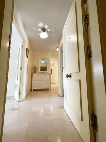 Apartamento de 3 habitaciones en Nerja en venta con garaje - 400.000 € (Ref: 9367405)