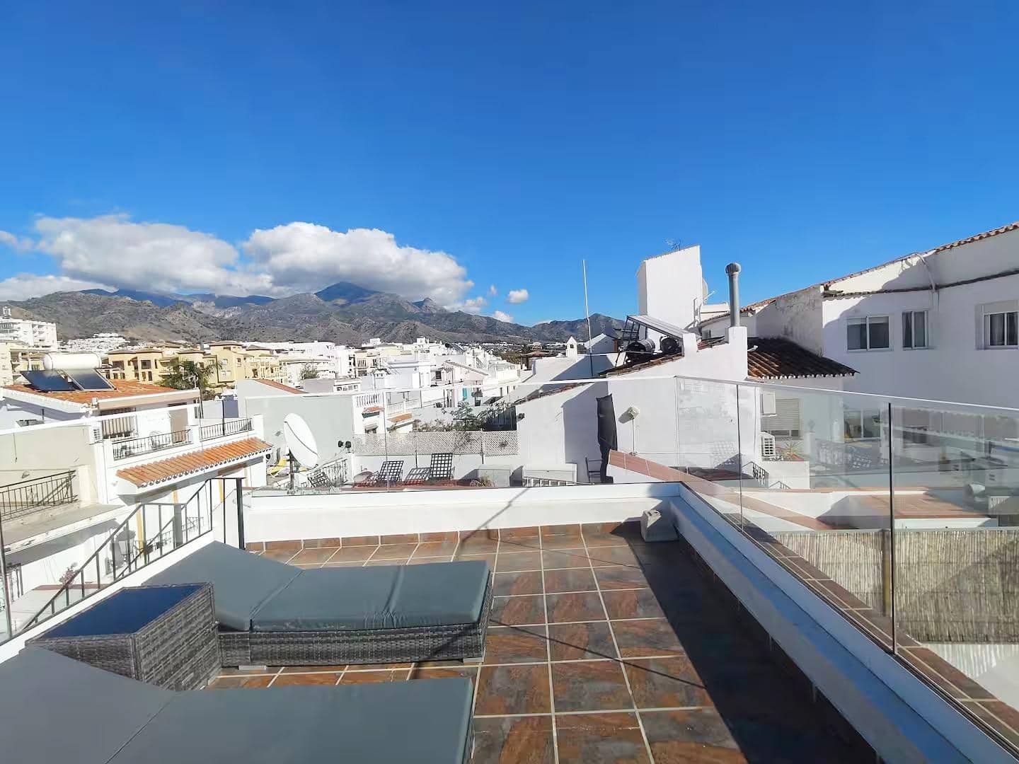 3 slaapkamer Penthouse te koop in Nerja - € 1.500.000 (Ref: 9375249)