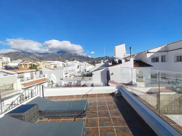 3 soverom Penthouse til salgs i Centro, Nerja - € 1 500 000 (Ref: 9375249)