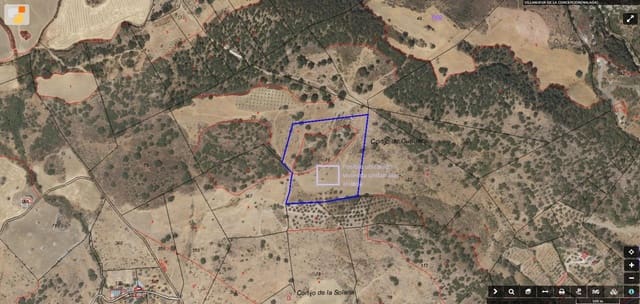 Mark till salu i Villanueva de la Concepcion - 108 000 € (Ref: 9391987)