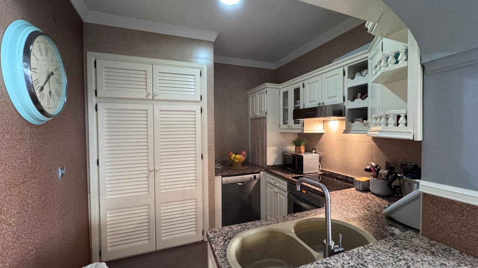 7 soverom Rekkehus til salgs i Colmenar - € 189 000 (Ref: 9398693)