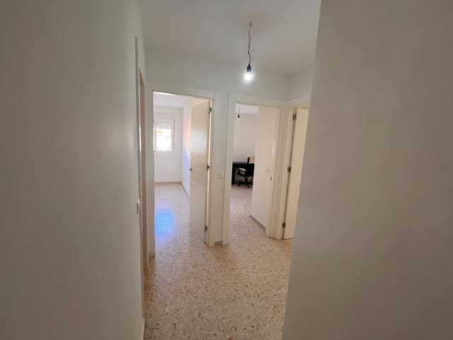3 soveværelse Lejlighed til salg i Málaga by med garage - € 430.000 (Ref: 9416061)