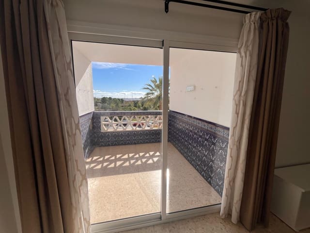 3 soveværelse Lejlighed til salg i Málaga by med garage - € 430.000 (Ref: 9416061)