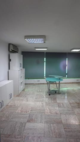 2 makuuhuone Toimisto vuokrattavana paikassa Torremolinos - 500 € (Ref: 9416062)
