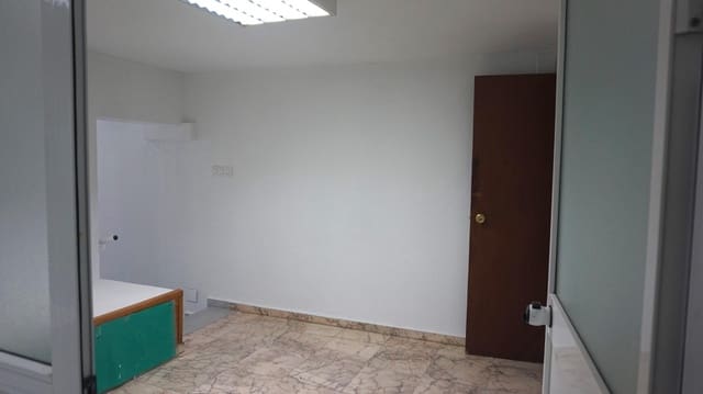 2 makuuhuone Toimisto vuokrattavana paikassa Torremolinos - 500 € (Ref: 9416062)