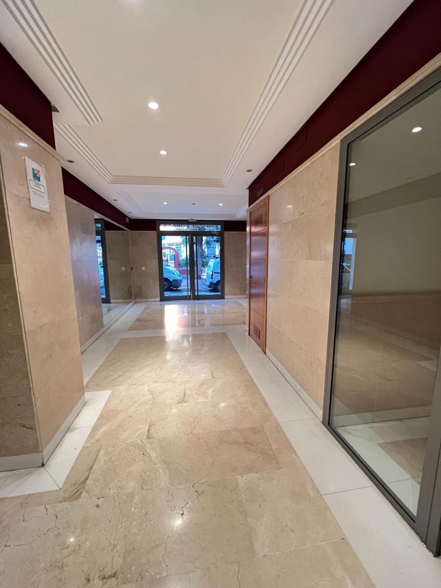 1 soveværelse Kontor til salg i Benalmadena med garage - € 260.000 (Ref: 9427454)