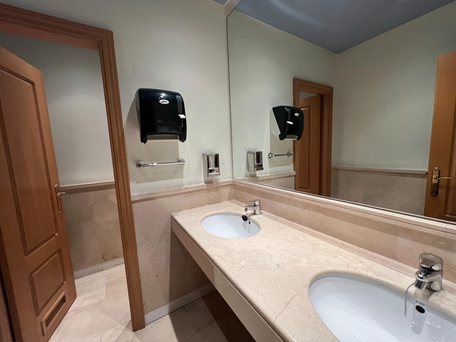 1 soveværelse Kontor til salg i Benalmadena med garage - € 260.000 (Ref: 9427454)