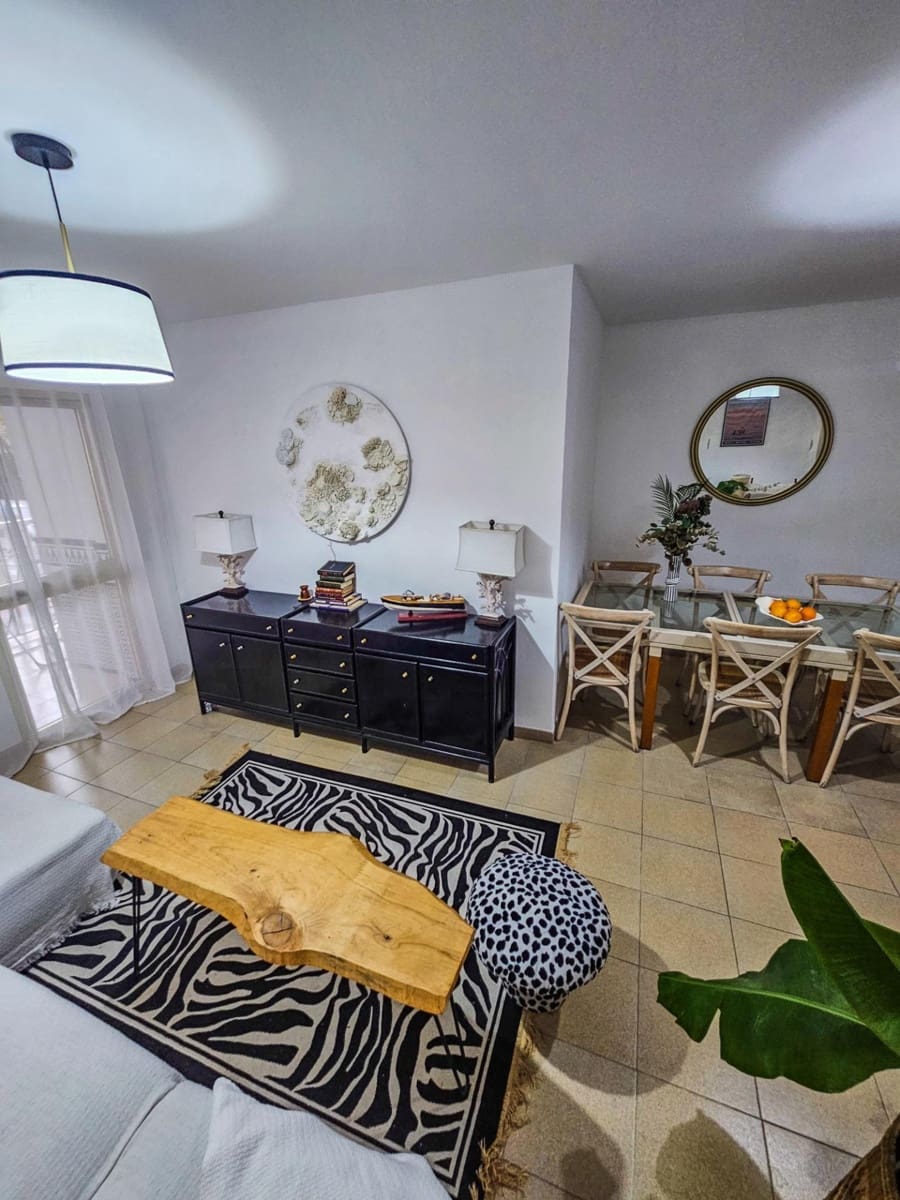 3 slaapkamer Flat te huur in Fuengirola met garage - € 1.500 (Ref: 9436112)