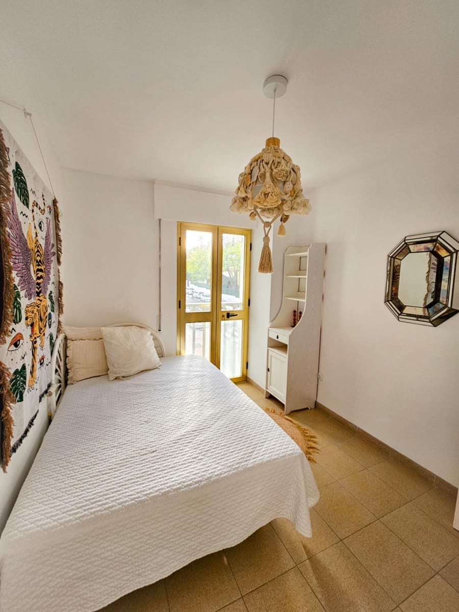 3 slaapkamer Flat te huur in Fuengirola met garage - € 1.500 (Ref: 9436112)