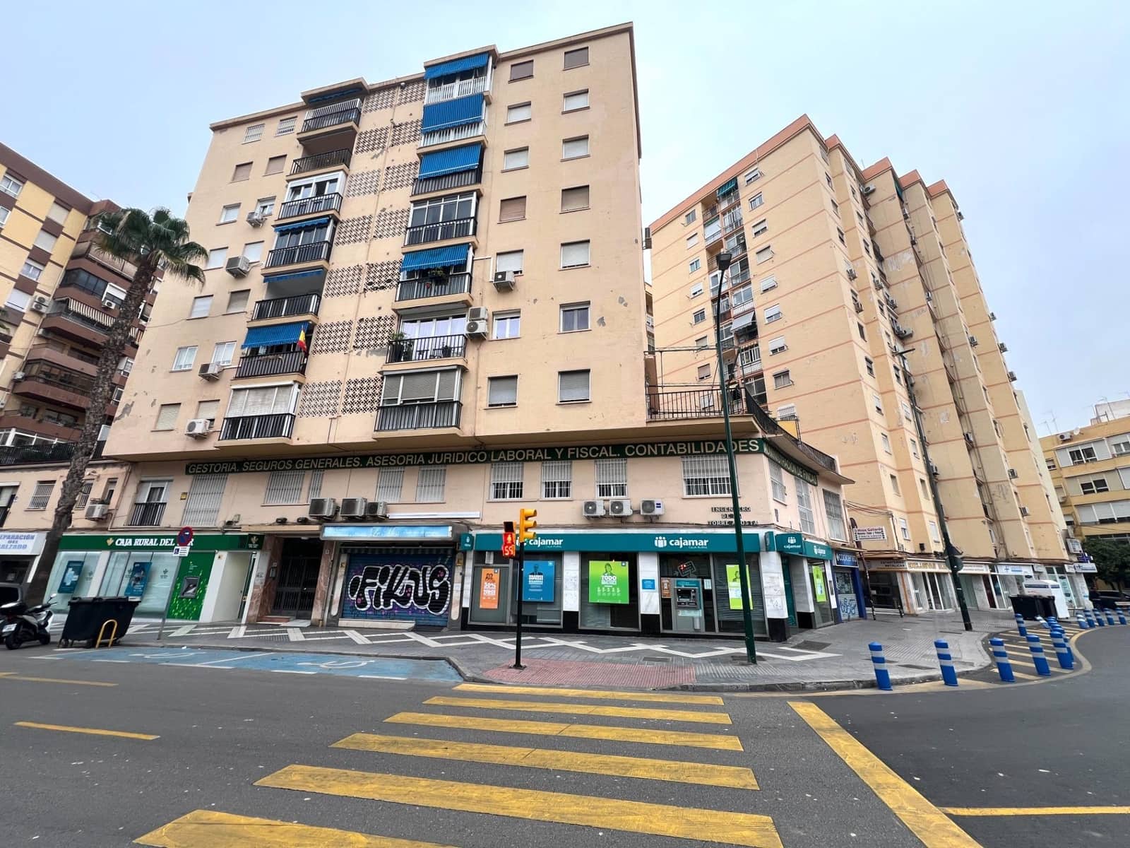 Kontor til leie i Malaga by - € 1 100 (Ref: 9446629)