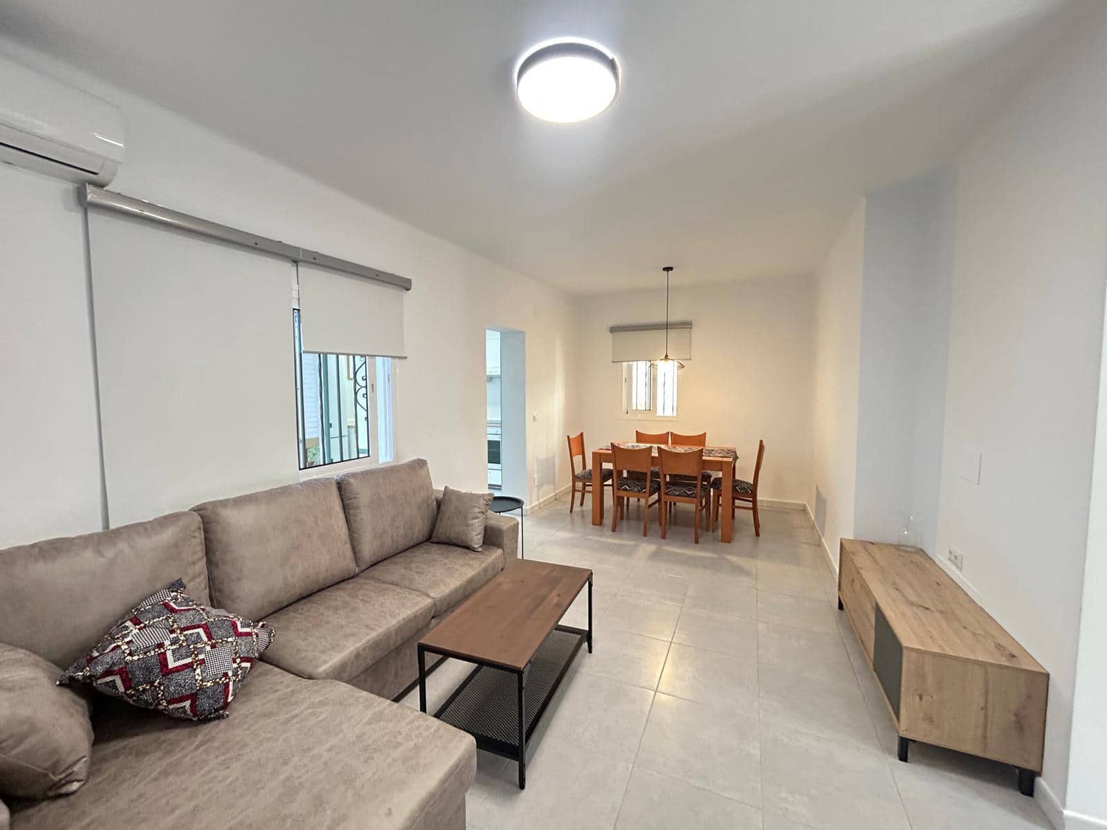 3 soveværelse Villa til leje i Malaga by med garage - € 1.300 (Ref: 9446630)