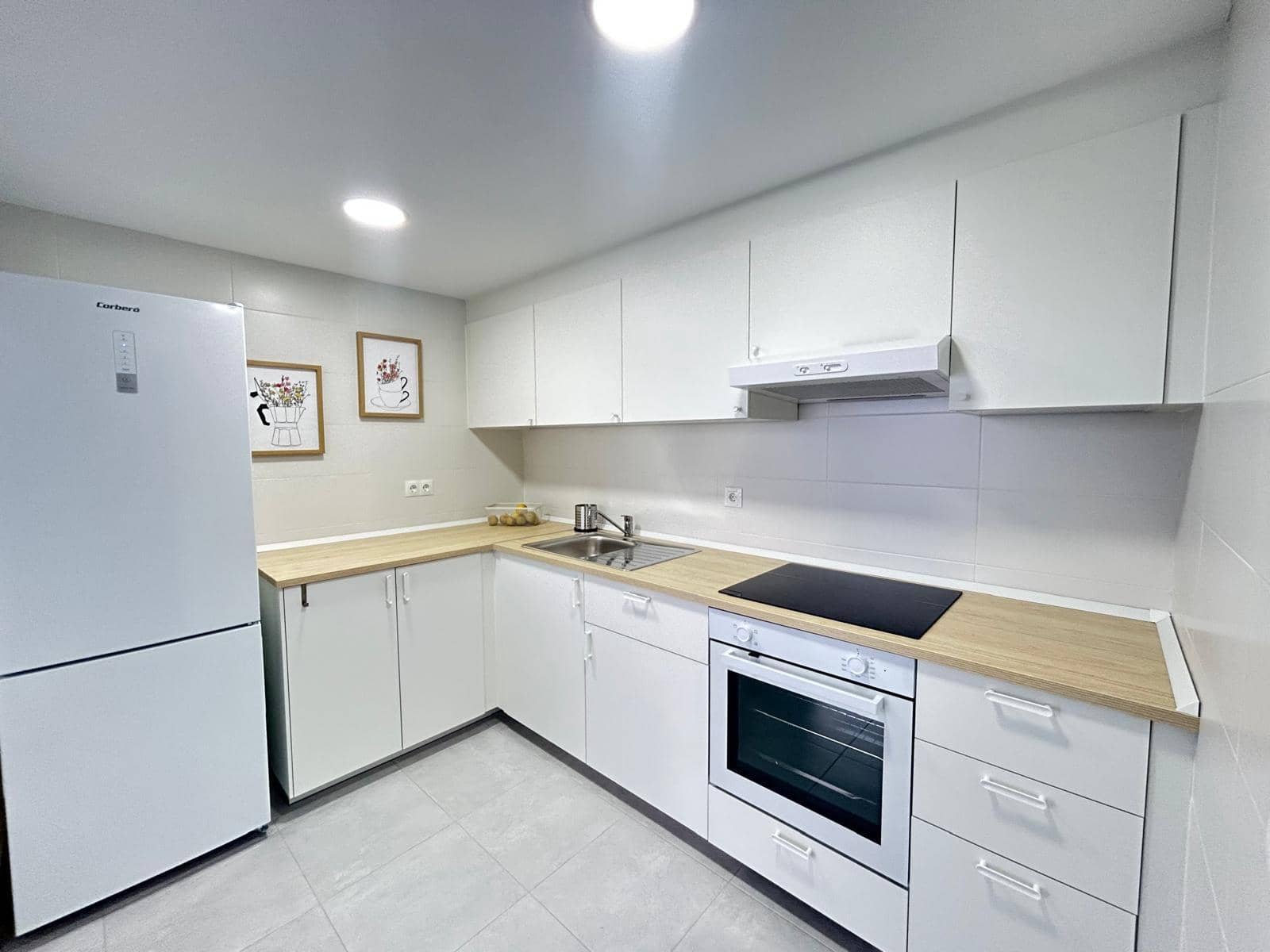 3 soveværelse Villa til leje i Malaga by med garage - € 1.300 (Ref: 9446630)