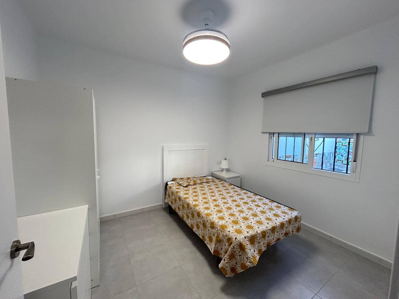 3 soveværelse Villa til leje i Malaga by med garage - € 1.300 (Ref: 9446630)
