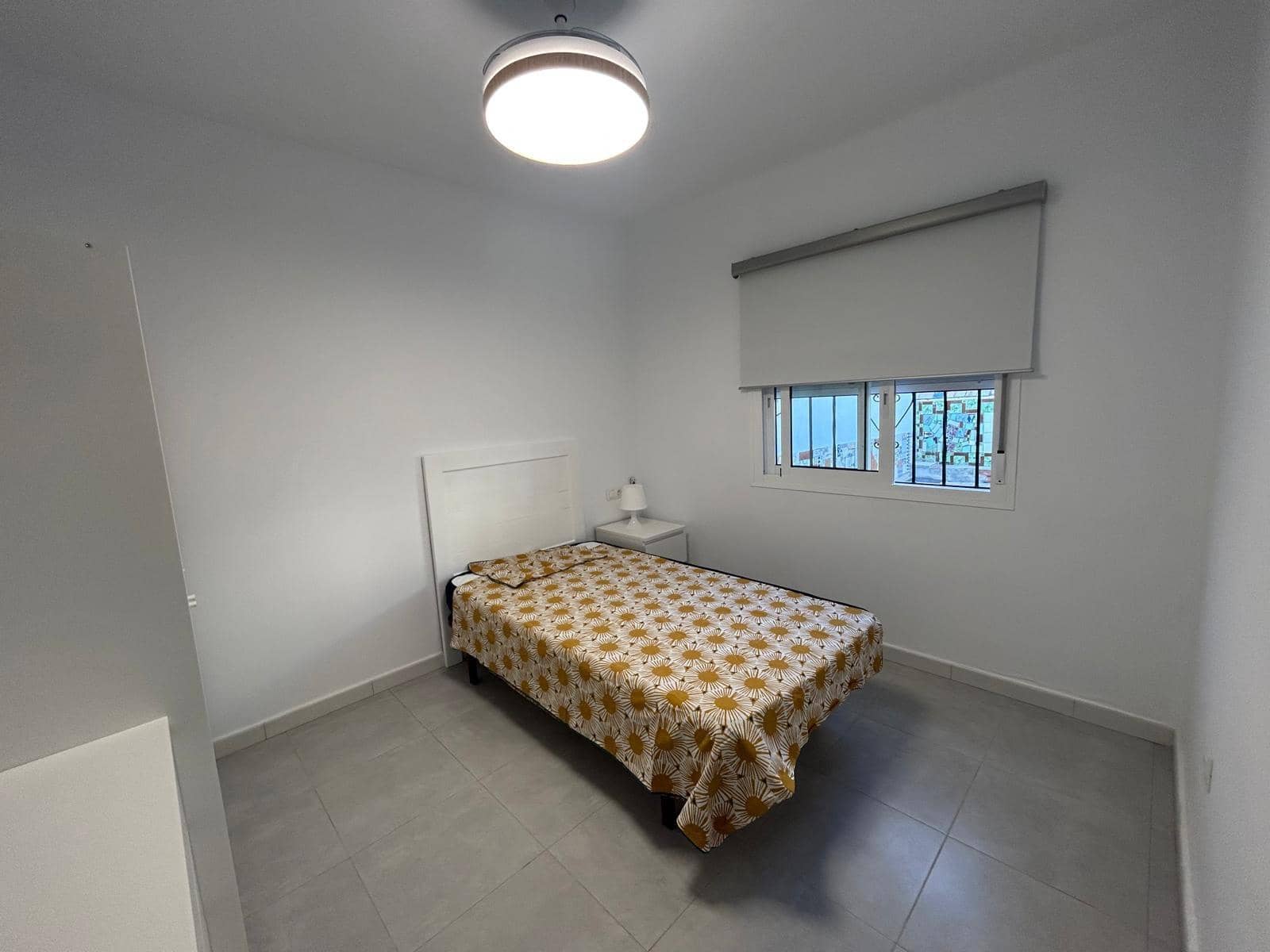 3 soveværelse Villa til leje i Malaga by med garage - € 1.300 (Ref: 9446630)