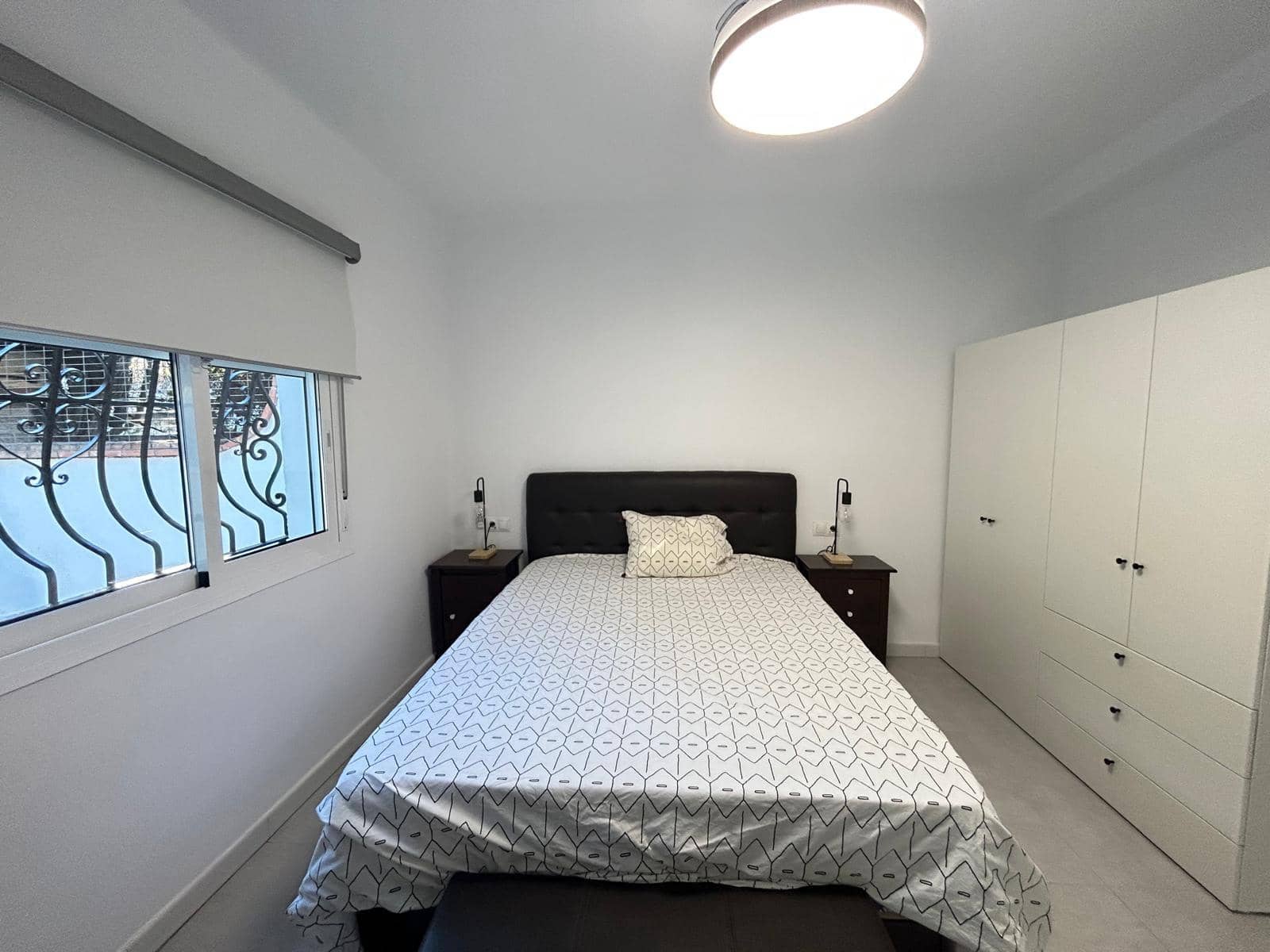 3 soveværelse Villa til leje i Malaga by med garage - € 1.300 (Ref: 9446630)