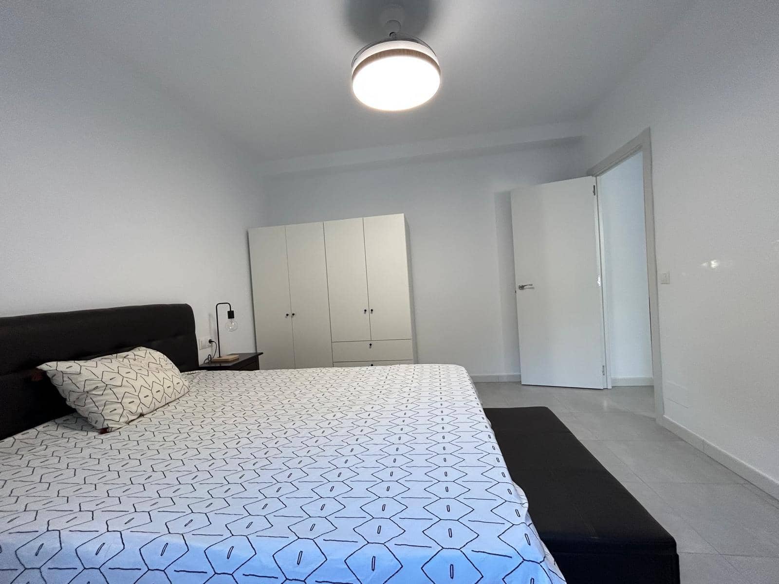 3 soveværelse Villa til leje i Malaga by med garage - € 1.300 (Ref: 9446630)