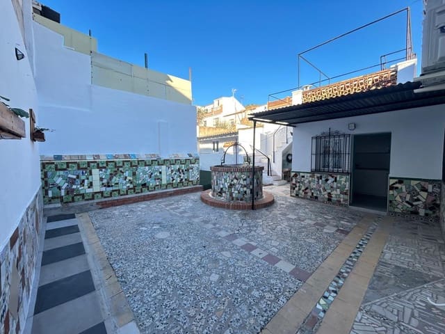 Villa/Maison de 3 chambres à louer à Malaga ville avec garage - 1 300 € (Ref: 9446630)