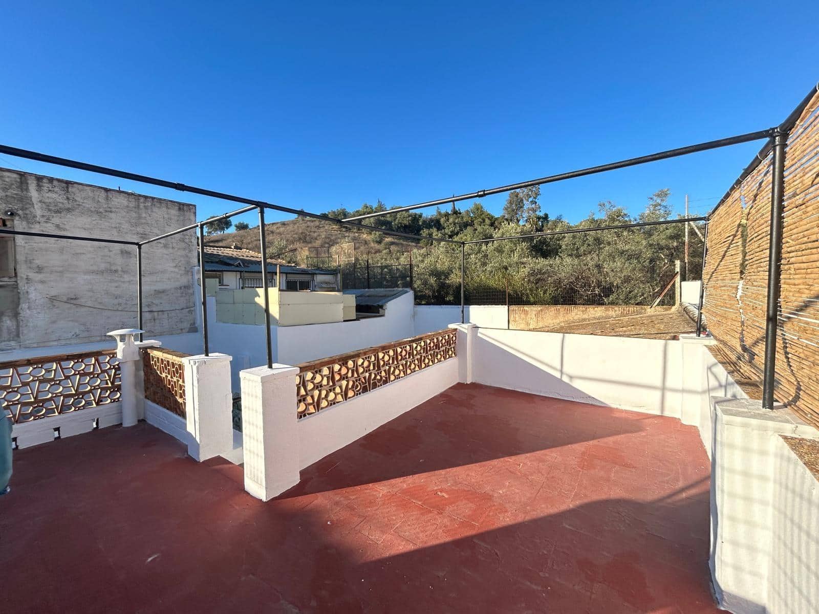 3 soveværelse Villa til leje i Malaga by med garage - € 1.300 (Ref: 9446630)
