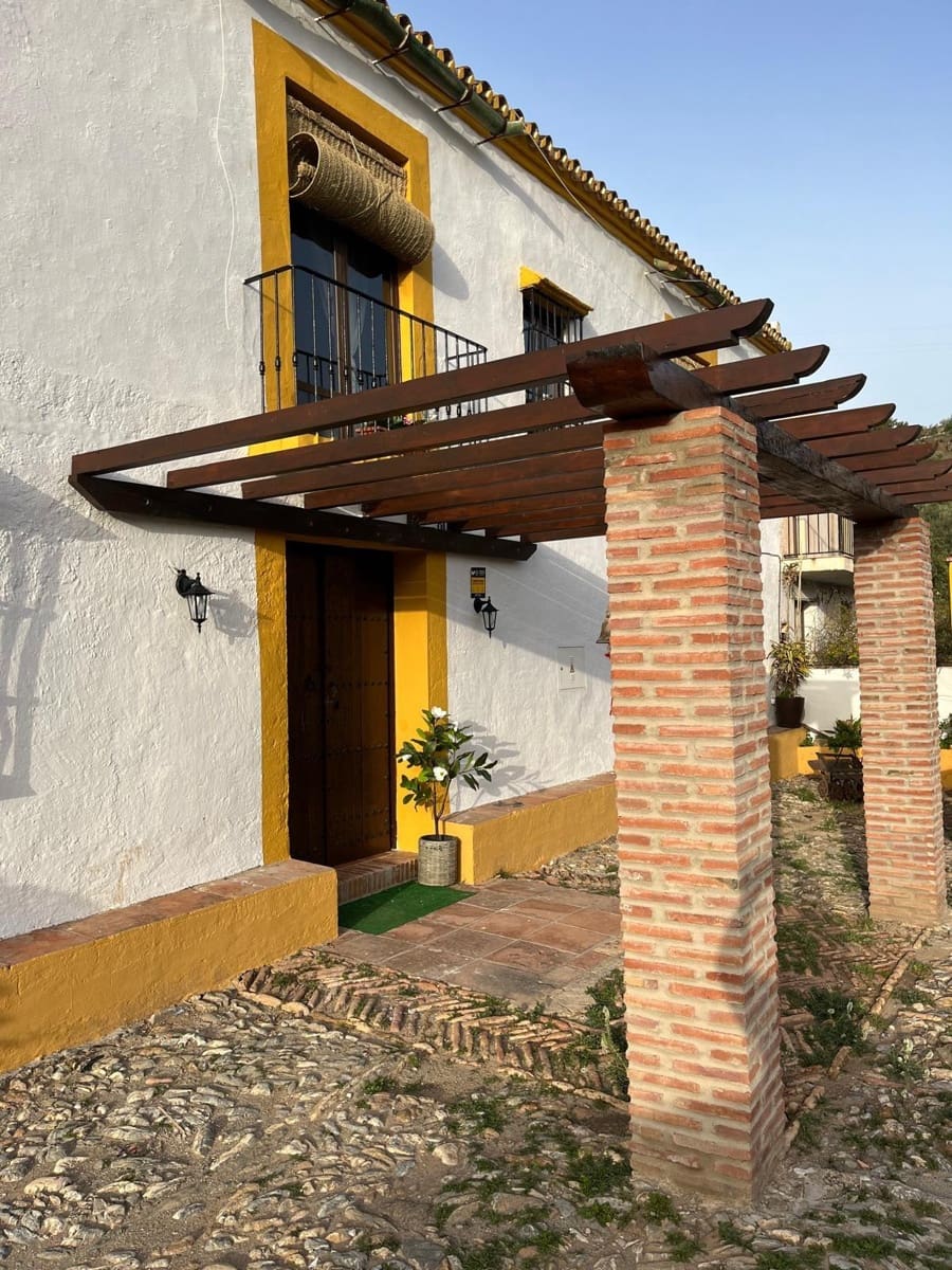 11 sovrum Finca/Hus på landet till salu i Malaga stad med pool - 1 200 000 € (Ref: 9452315)