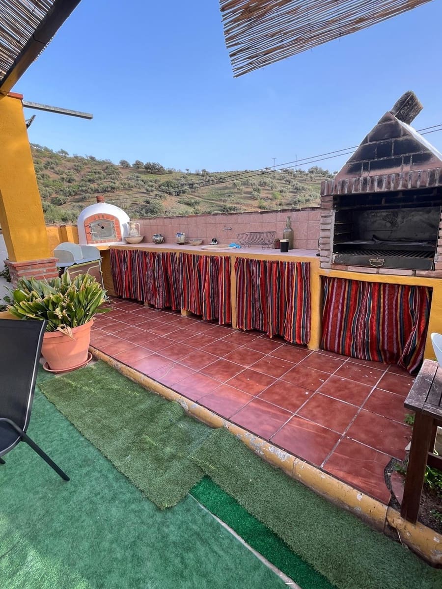 11 sovrum Finca/Hus på landet till salu i Malaga stad med pool - 1 200 000 € (Ref: 9452315)