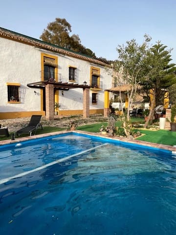 11 sovrum Finca/Hus på landet till salu i Málaga stad med pool - 1 200 000 € (Ref: 9452315)