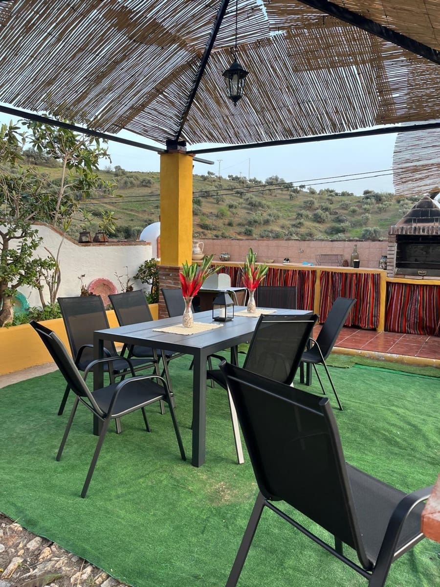 11 sovrum Finca/Hus på landet till salu i Malaga stad med pool - 1 200 000 € (Ref: 9452315)