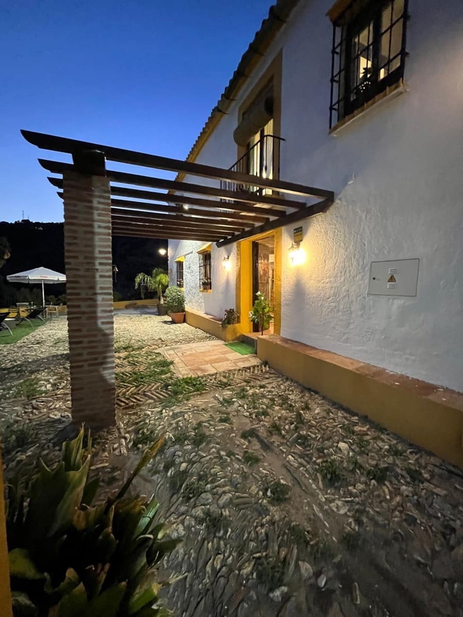 11 sovrum Finca/Hus på landet till salu i Malaga stad med pool - 1 200 000 € (Ref: 9452315)