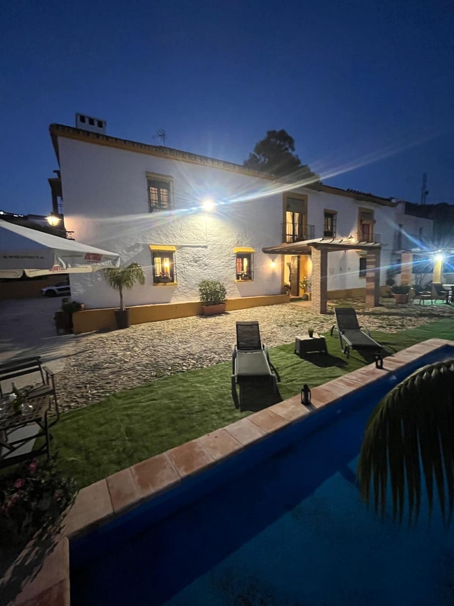 11 sovrum Finca/Hus på landet till salu i Malaga stad med pool - 1 200 000 € (Ref: 9452315)