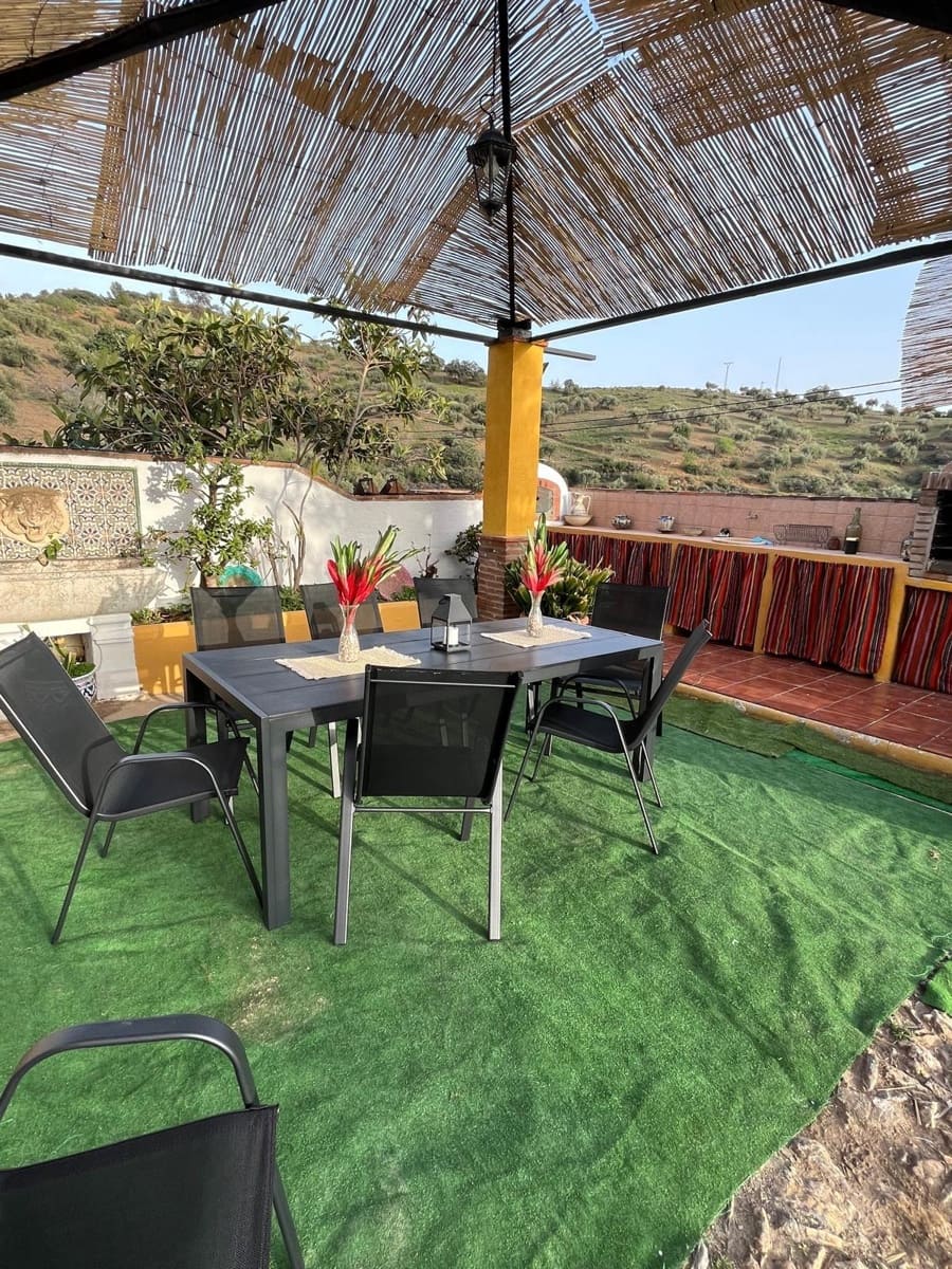 11 sovrum Finca/Hus på landet till salu i Malaga stad med pool - 1 200 000 € (Ref: 9452315)