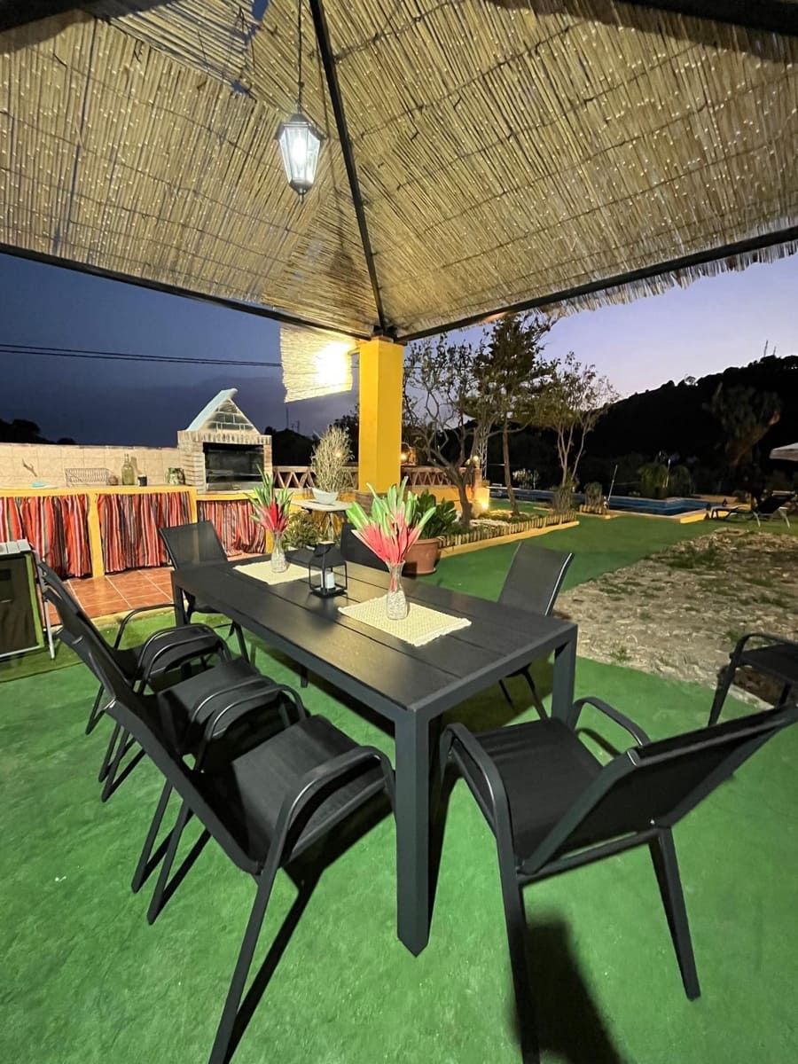 11 sovrum Finca/Hus på landet till salu i Malaga stad med pool - 1 200 000 € (Ref: 9452315)