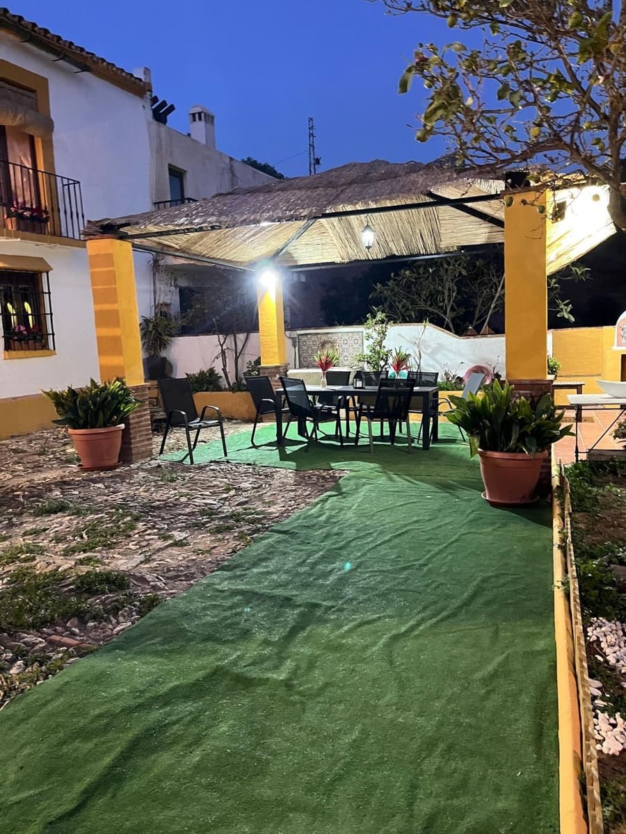 11 sovrum Finca/Hus på landet till salu i Malaga stad med pool - 1 200 000 € (Ref: 9452315)