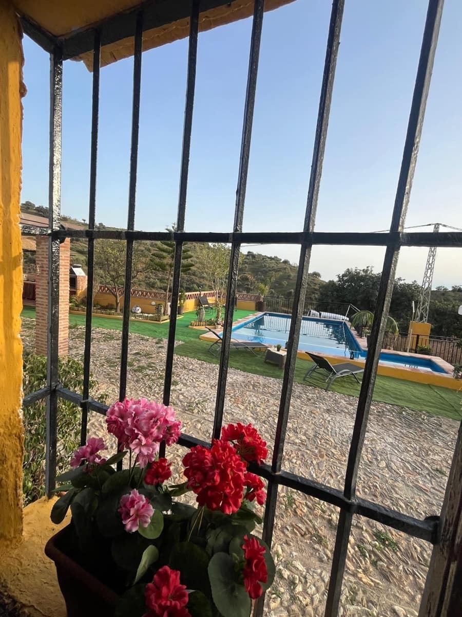 11 sovrum Finca/Hus på landet till salu i Malaga stad med pool - 1 200 000 € (Ref: 9452315)