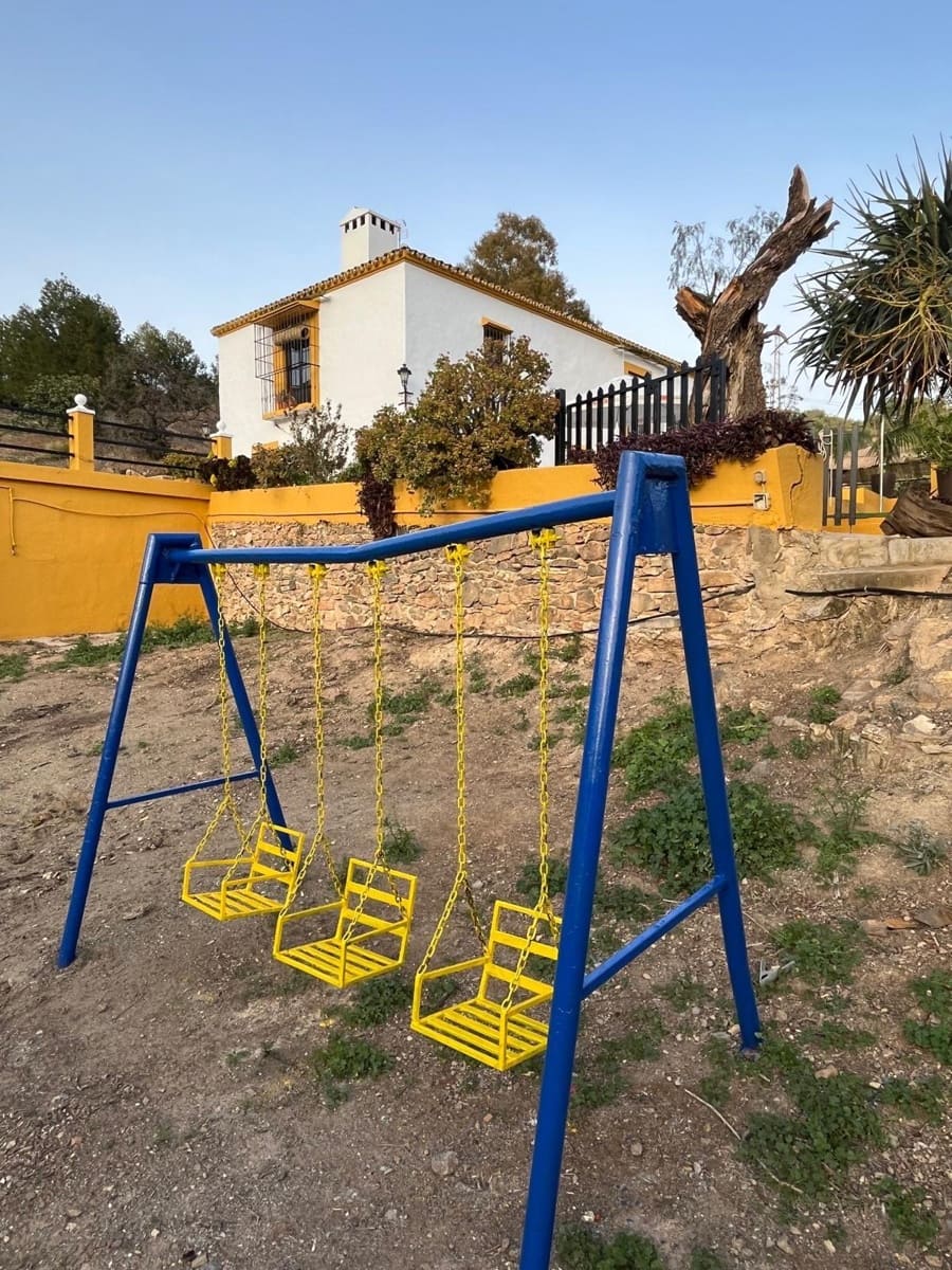 11 sovrum Finca/Hus på landet till salu i Malaga stad med pool - 1 200 000 € (Ref: 9452315)