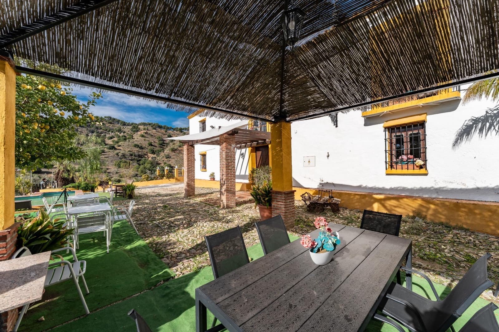 11 bedroom Finca/Country House for sale in Malaga city with pool - € 1,200,000 (Ref: 9452315)