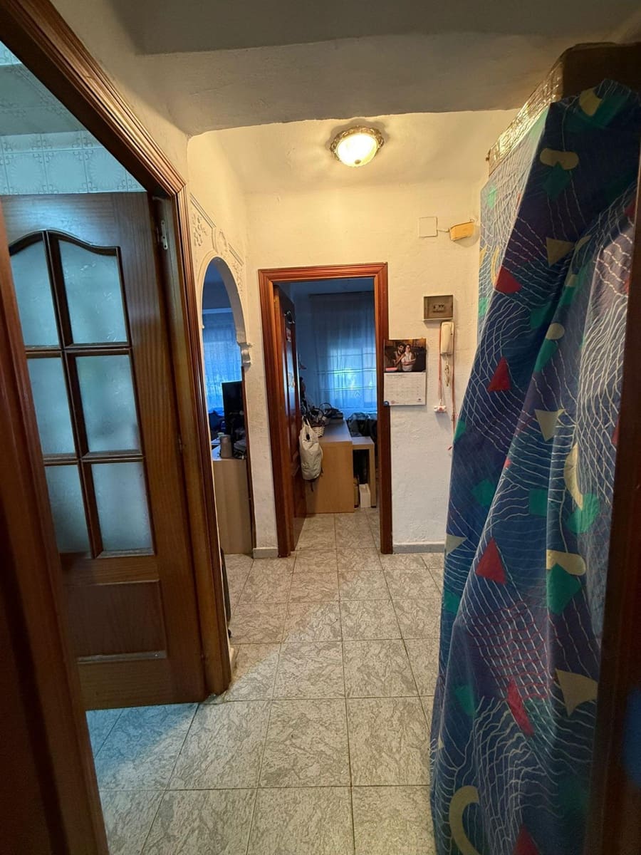 3 makuuhuone Asunto myytävänä paikassa Malaga kaupunki - 195 000 € (Ref: 9456520)