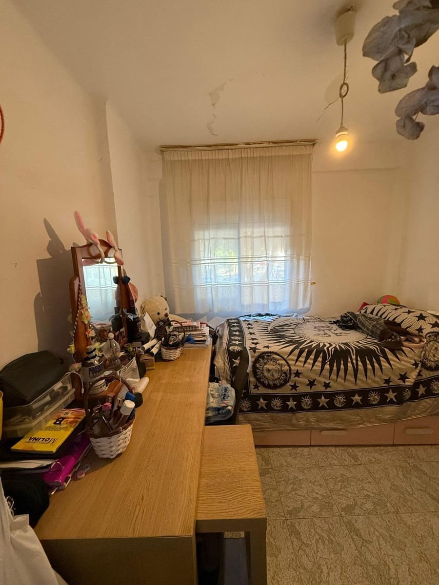 3 makuuhuone Asunto myytävänä paikassa Malaga kaupunki - 195 000 € (Ref: 9456520)