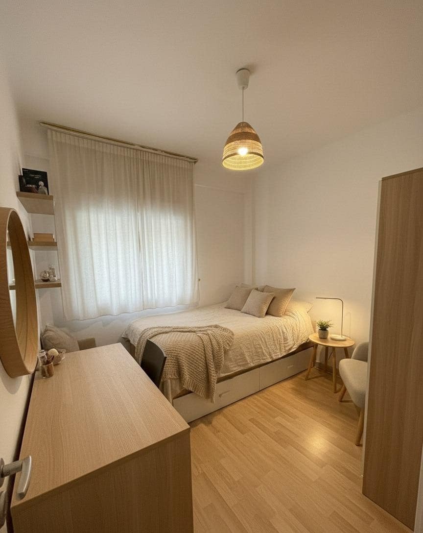 Piso de 3 habitaciones en Málaga ciudad en venta - 195.000 € (Ref: 9456520)