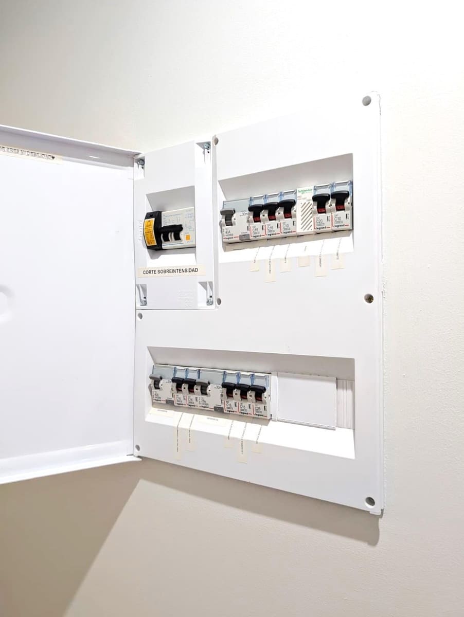 2 soveværelse Lejlighed til salg i Malaga by - € 290.000 (Ref: 9465709)