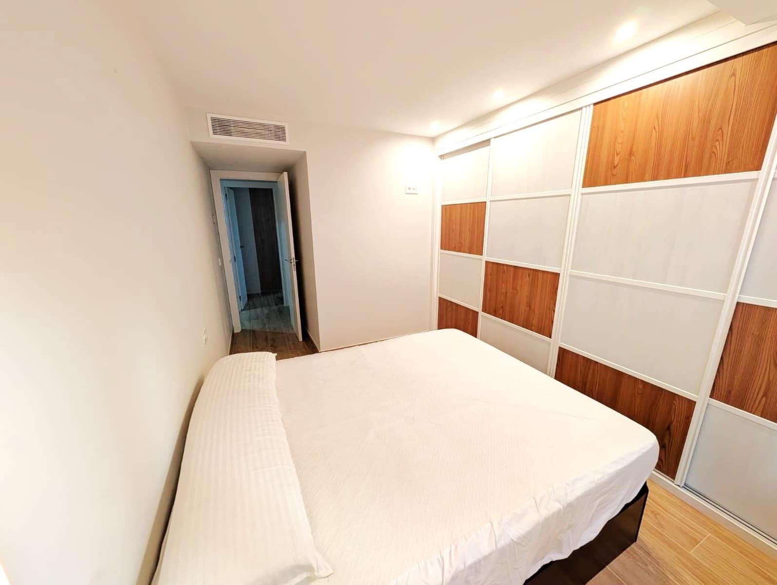 2 soveværelse Lejlighed til salg i Malaga by - € 290.000 (Ref: 9465709)