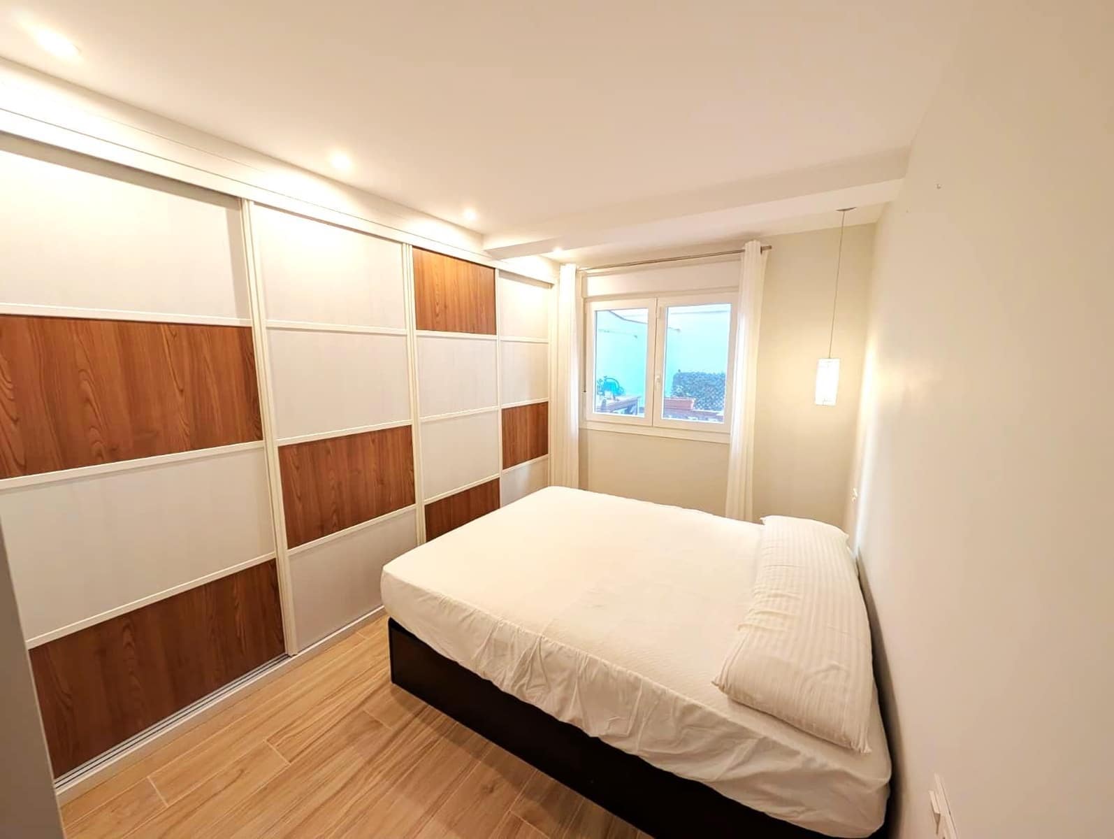 2 soveværelse Lejlighed til salg i Malaga by - € 290.000 (Ref: 9465709)