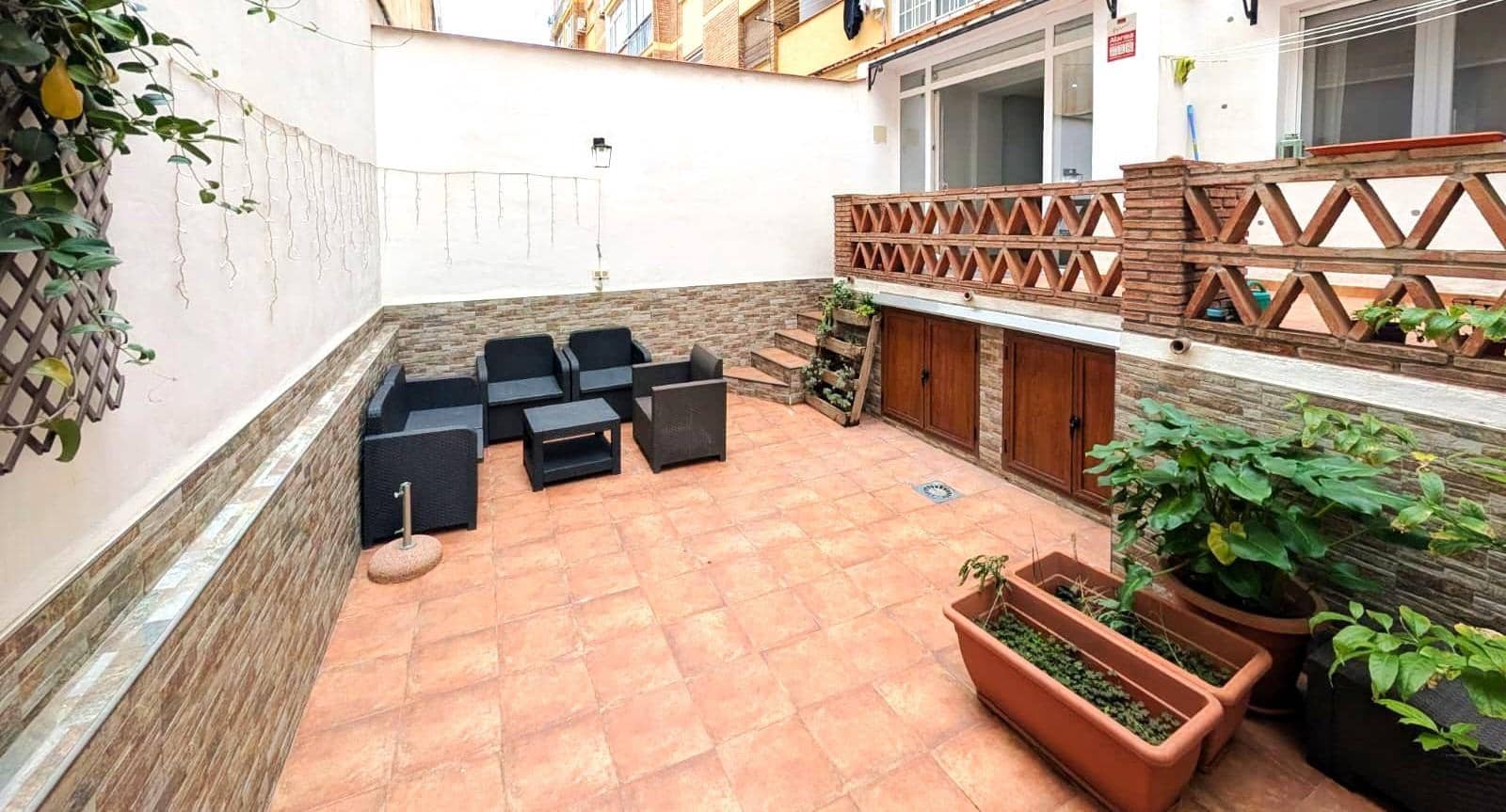 2 soveværelse Lejlighed til salg i Malaga by - € 290.000 (Ref: 9465709)