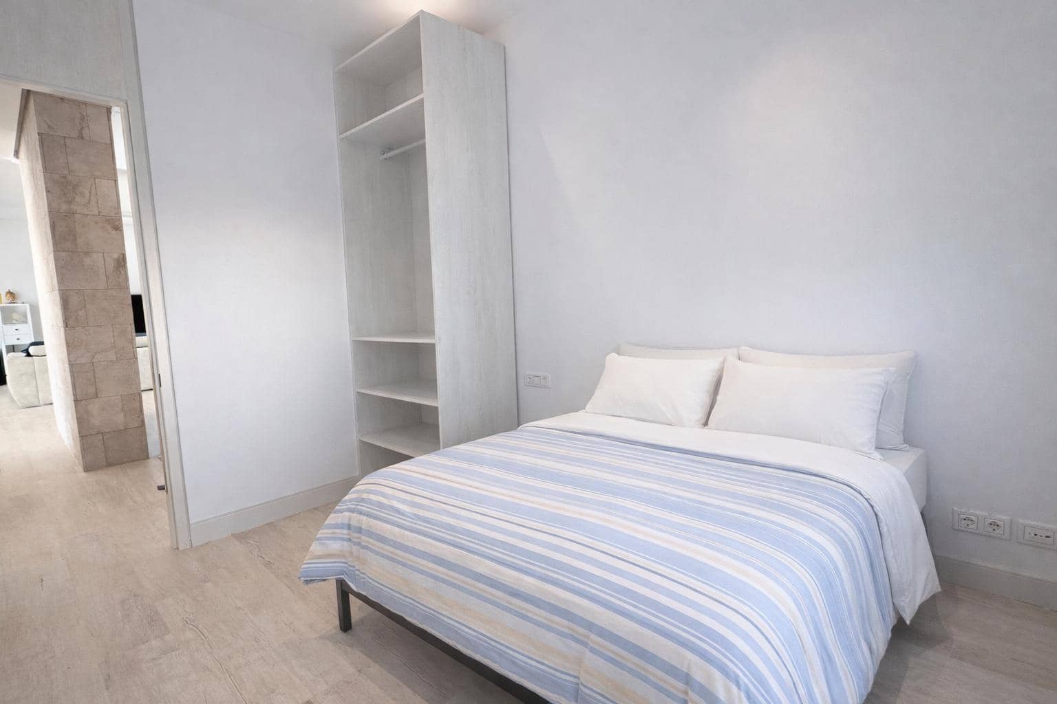 4 sypialnia Willa na sprzedaż w Colmenar z basenem garażem - 749 000 € (Ref: 9491641)