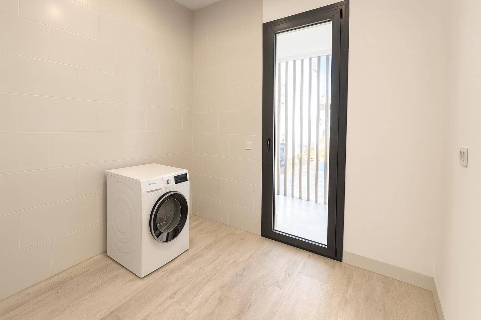 4 sypialnia Willa na sprzedaż w Colmenar z basenem garażem - 749 000 € (Ref: 9491641)