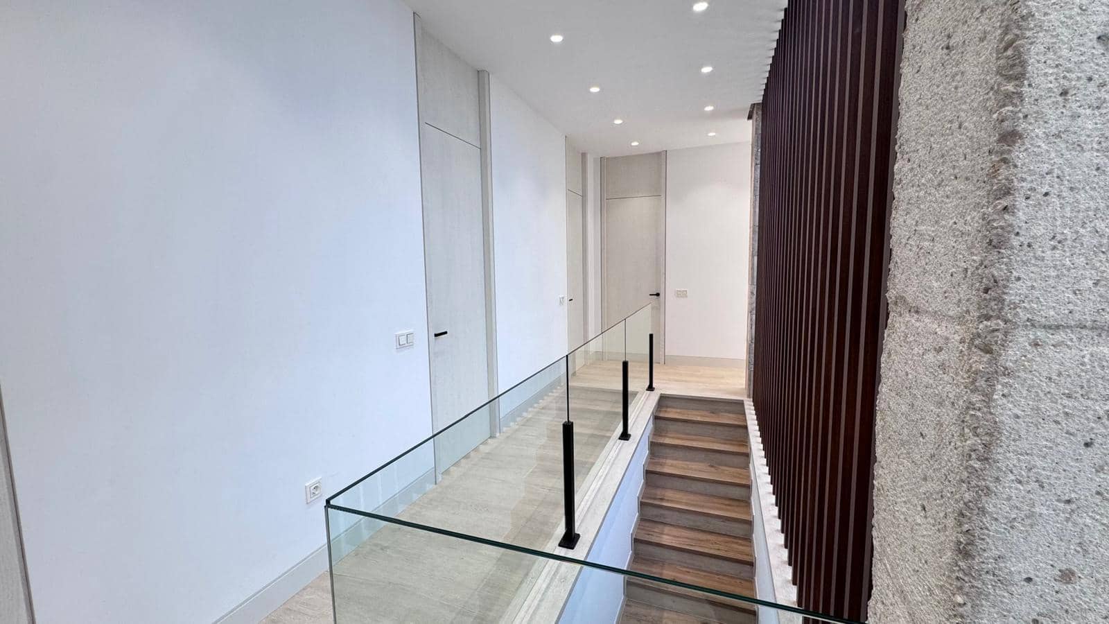 4 sypialnia Willa na sprzedaż w Colmenar z basenem garażem - 749 000 € (Ref: 9491641)