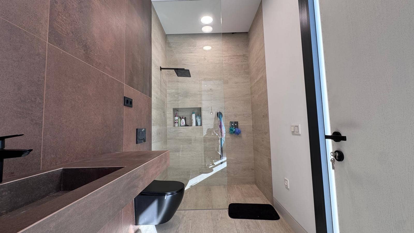 4 sypialnia Willa na sprzedaż w Colmenar z basenem garażem - 749 000 € (Ref: 9491641)