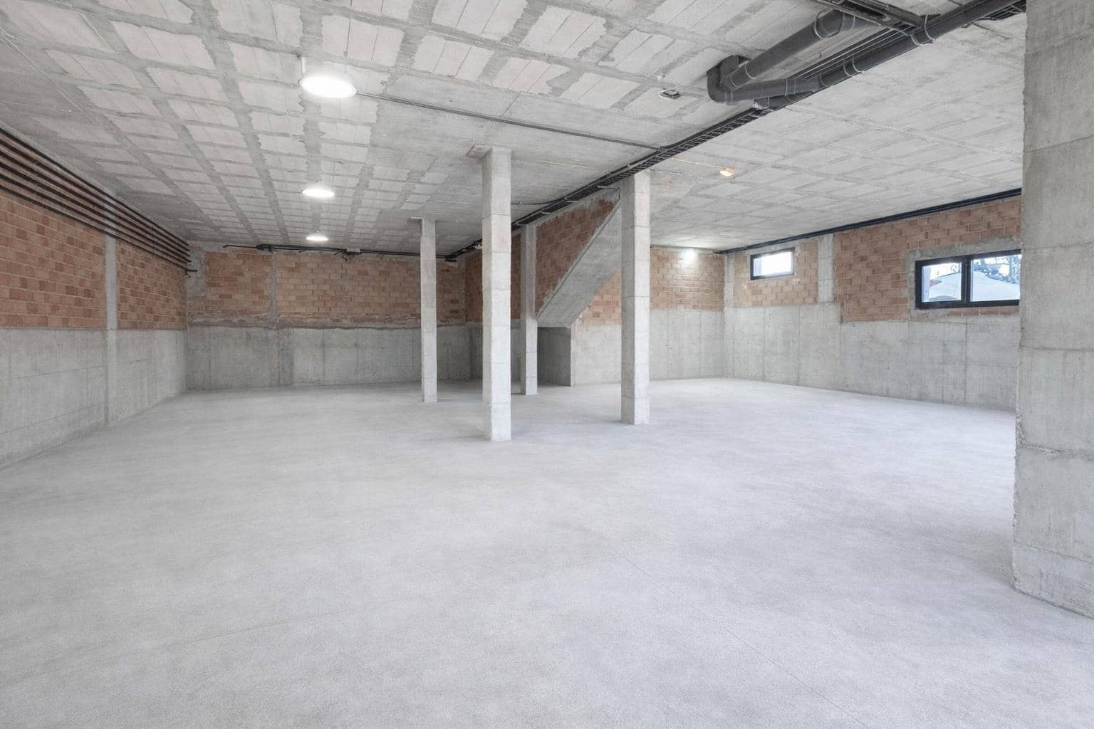 4 sypialnia Willa na sprzedaż w Colmenar z basenem garażem - 749 000 € (Ref: 9491641)