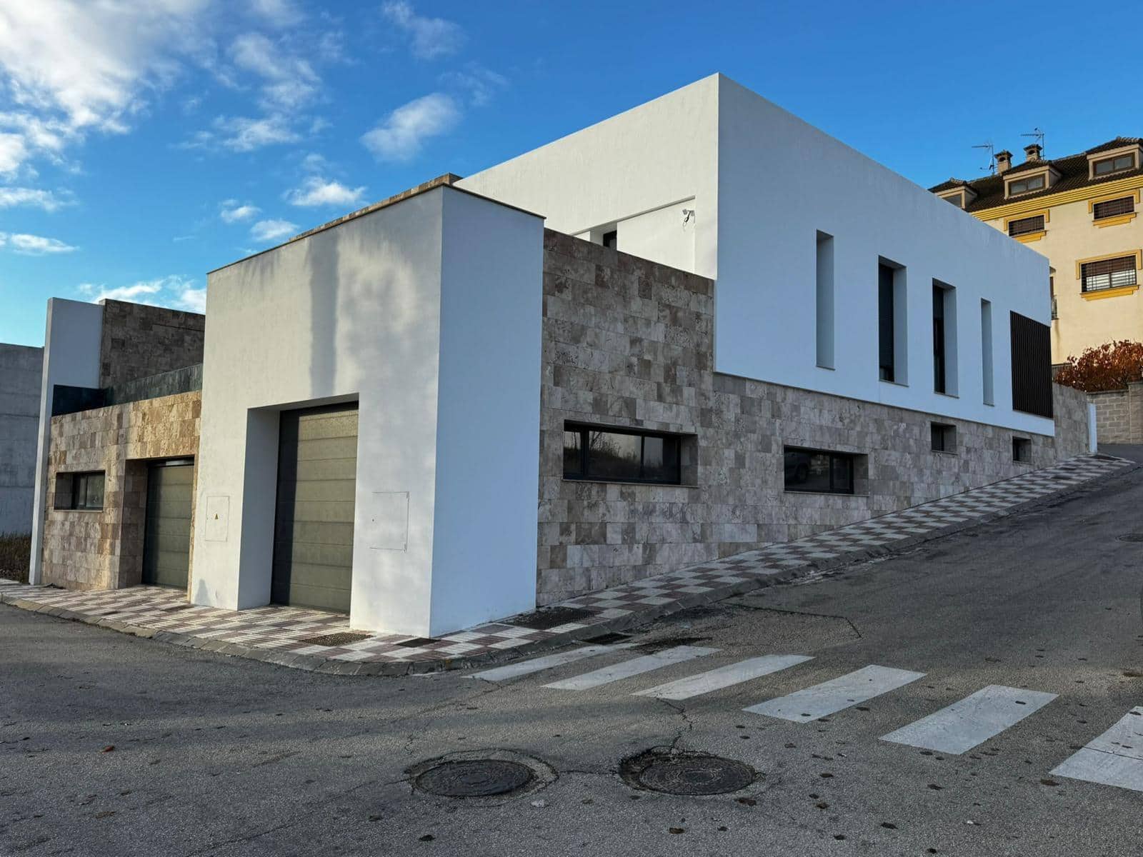 4 sypialnia Willa na sprzedaż w Colmenar z basenem garażem - 749 000 € (Ref: 9491641)