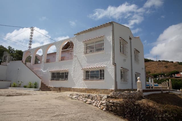 6 slaapkamer Villa te koop in Chaparil - Torrecilla - Punta Lara, Nerja met zwembad - € 1.199.000 (Ref: 9491643)